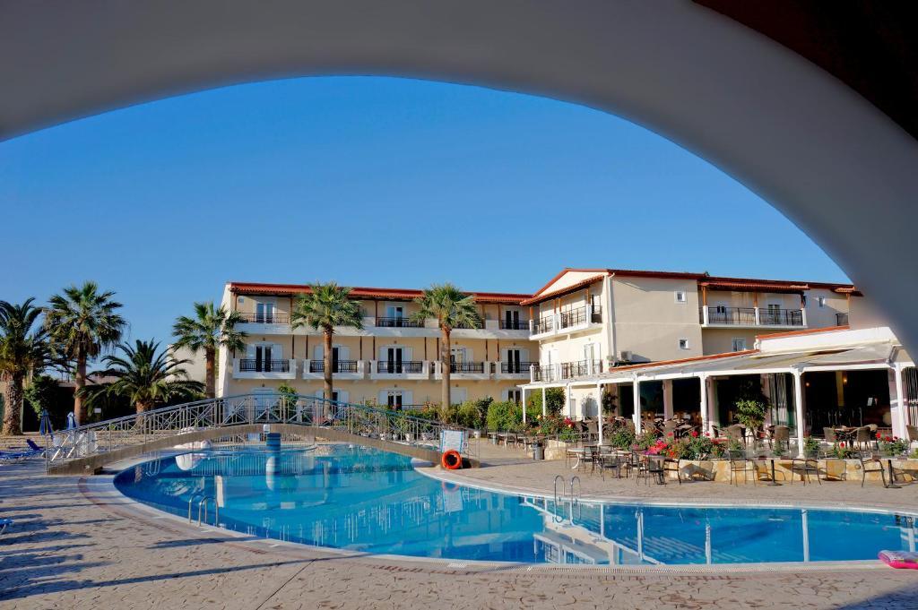Majestic Hotel & Spa Laganas Exterior photo